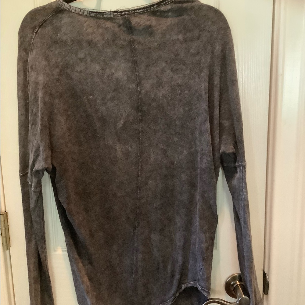 Free People top - Picture 2 of 3